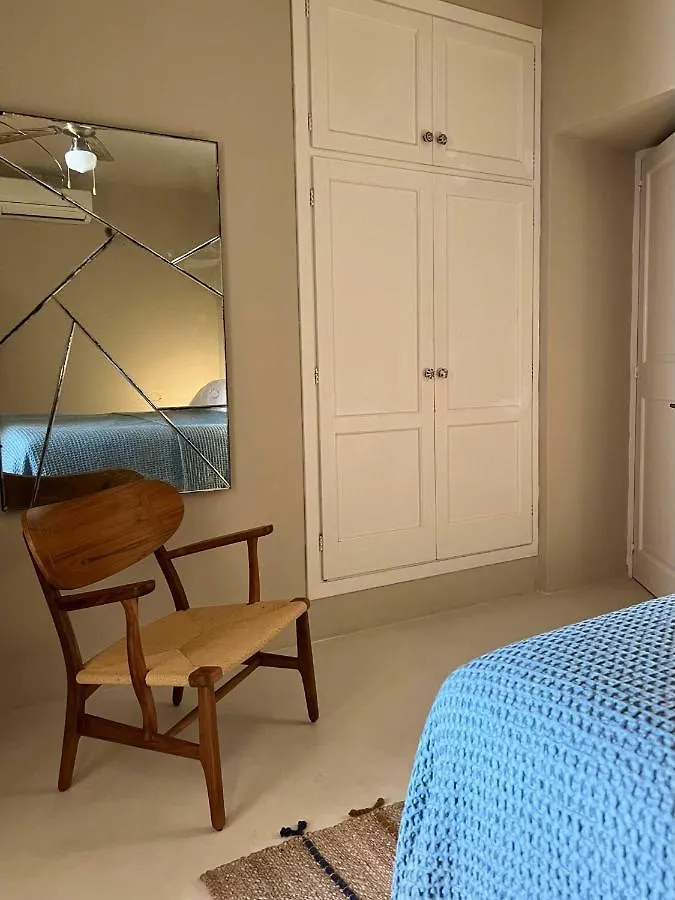 Gare Du Nord Bed & Breakfast Sant Joan De Labritja 0*,